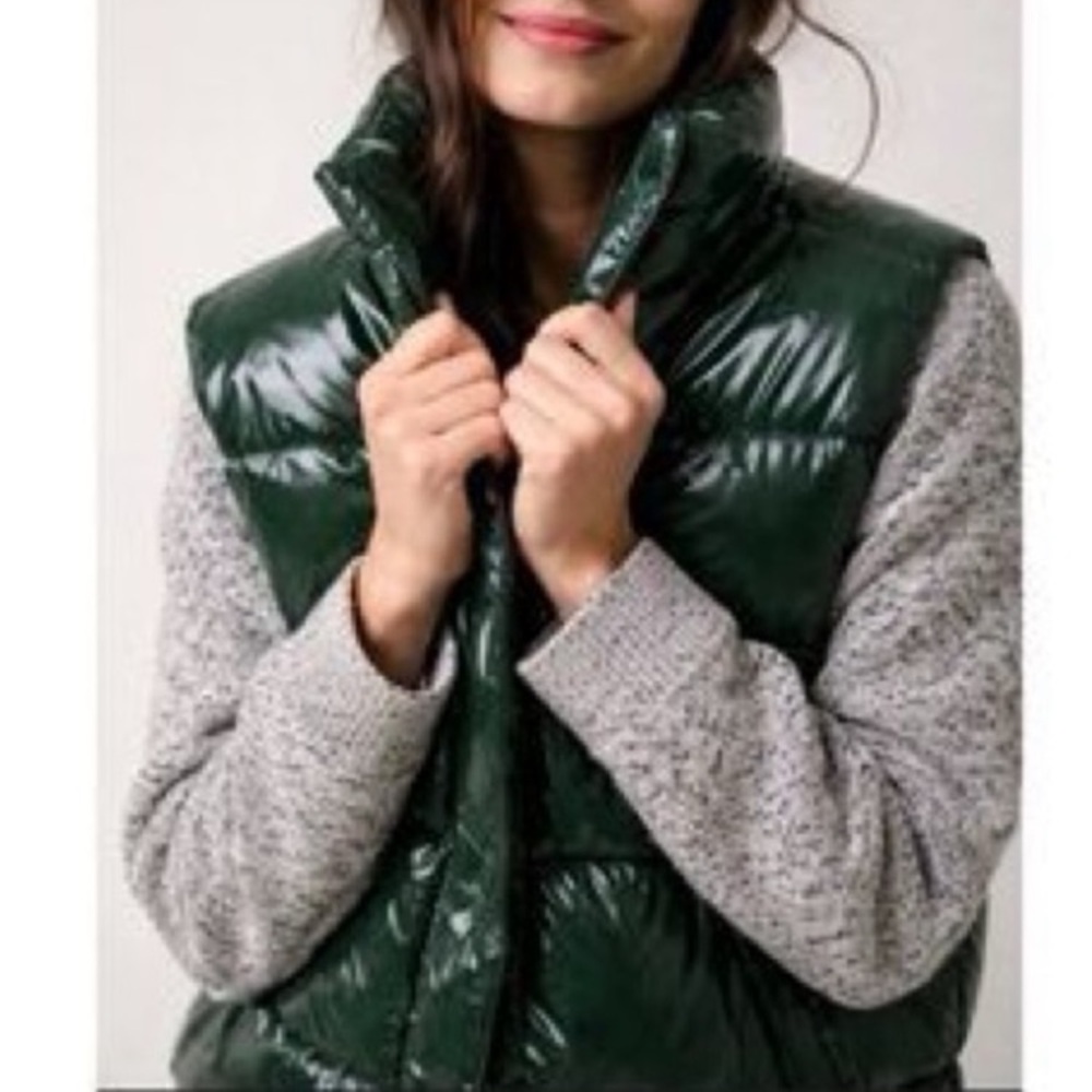 OFFLINE by Aerie NWT Love High Sine Glossy Puffer Vest Forest Green XL